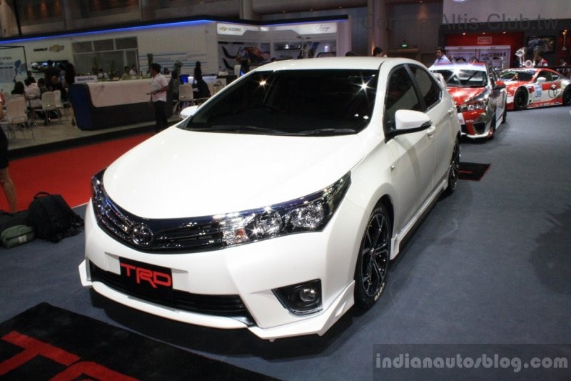 Toyota-Corolla-Altis-TRD-Sportivo-front-three-quarters-at-Bangkok-Motor-Show-2014 (1).jpg