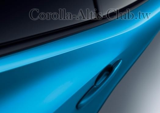 2019_Toyota_Corolla_Hatchback_07_4B93222858E328BD39660C5E7BB971AD210C96CC_low.jpg